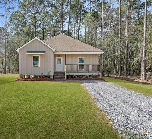 $1,800 | 20324 Henry Clay Avenue, Covington, LA 70433