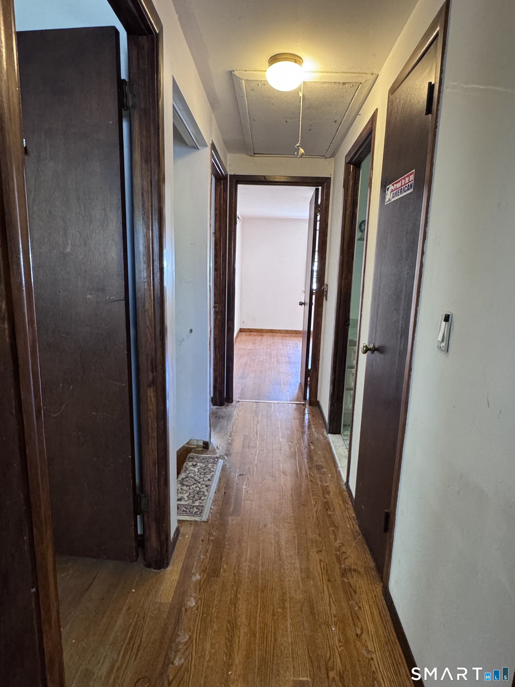 33 Thomas Street Windsor Locks, CT 06096 - Photo 14 of 33