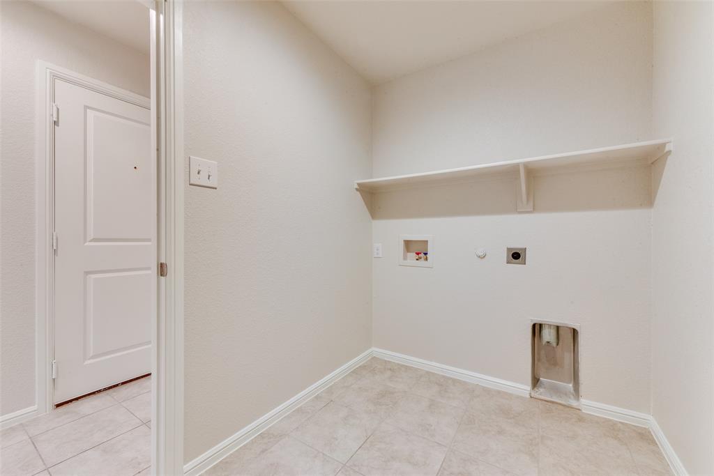 711 Durango Lane Cleburne, TX 76033 - Photo 21 of 26 a view of an empty room