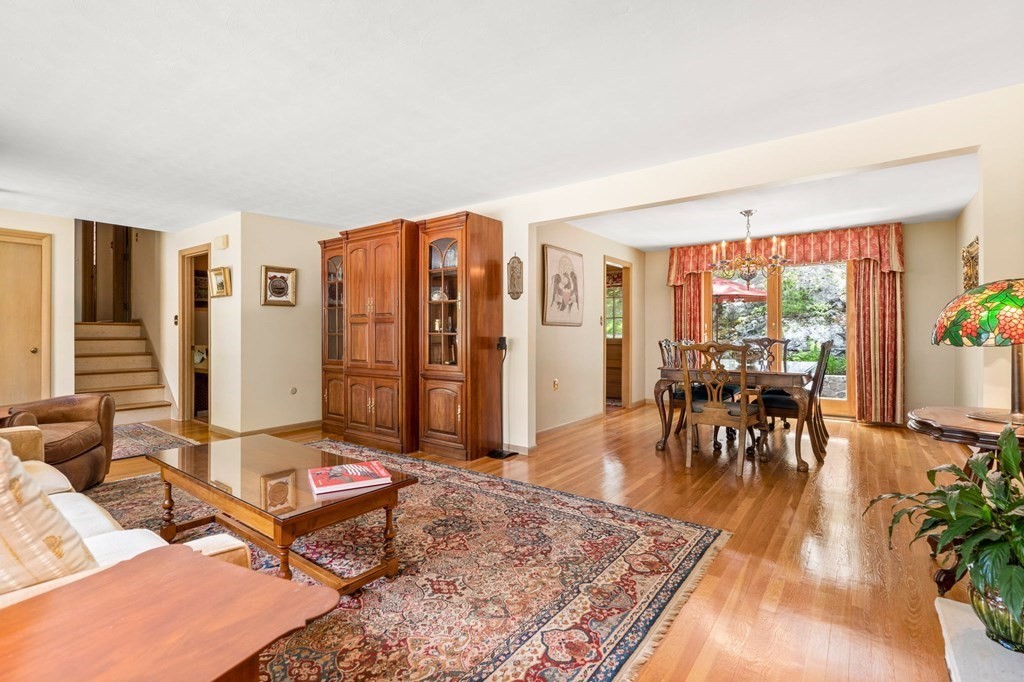 27 Surrey Road Salem, MA 01970 - Photo 11 of 38