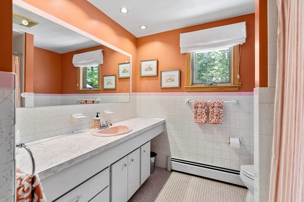 27 Surrey Road Salem, MA 01970 - Photo 28 of 38
