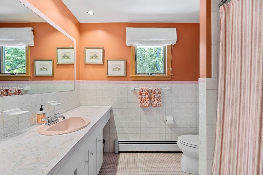 27 Surrey Road Salem, MA 01970 - Photo 29 of 38