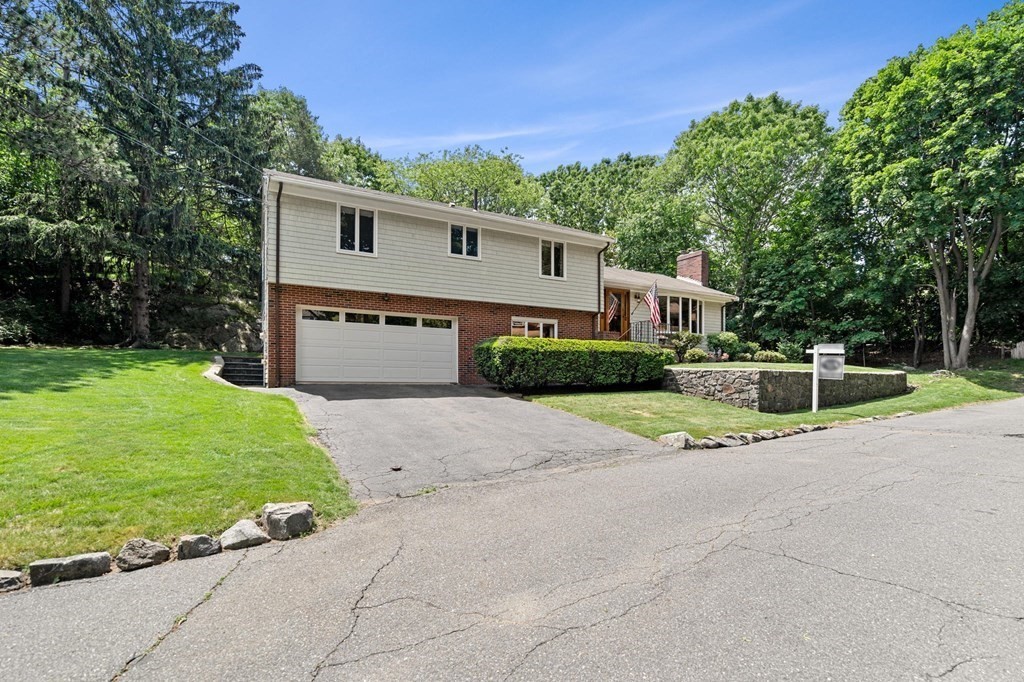 27 Surrey Road Salem, MA 01970 - Photo 36 of 38