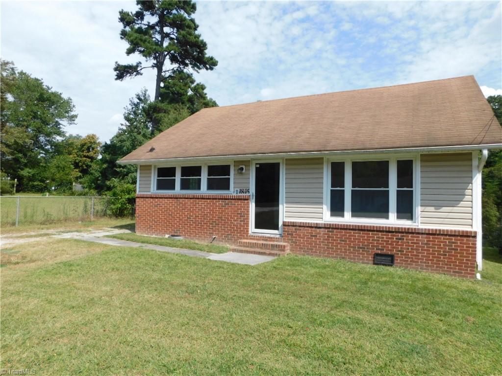 1815 Sechrest Circle High Point, NC 27263 - Photo 1 of 29 Gallery Image 1