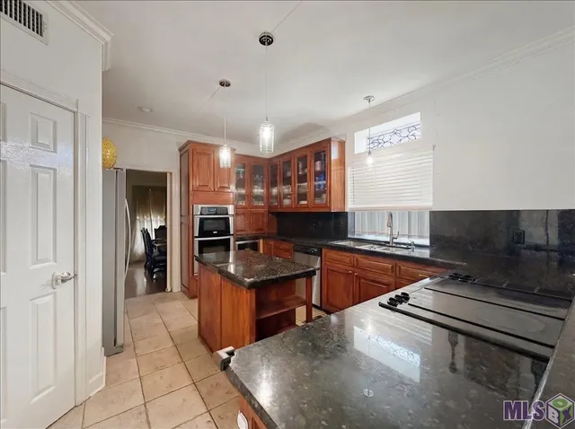 $636,500 | 5341 Riverbend Boulevard, Baton Rouge, LA 70820