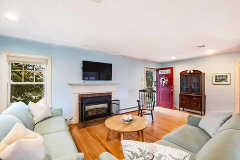 $1,675,000 | 400 Davisville Road, Falmouth, MA 02536