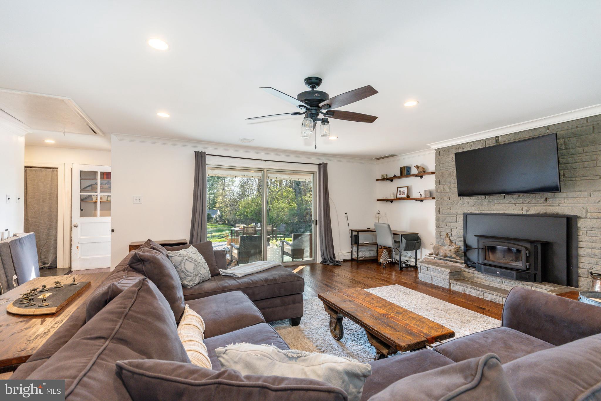 709 Alene Road Ambler, PA 19002 - Photo 18 of 42 Family Room