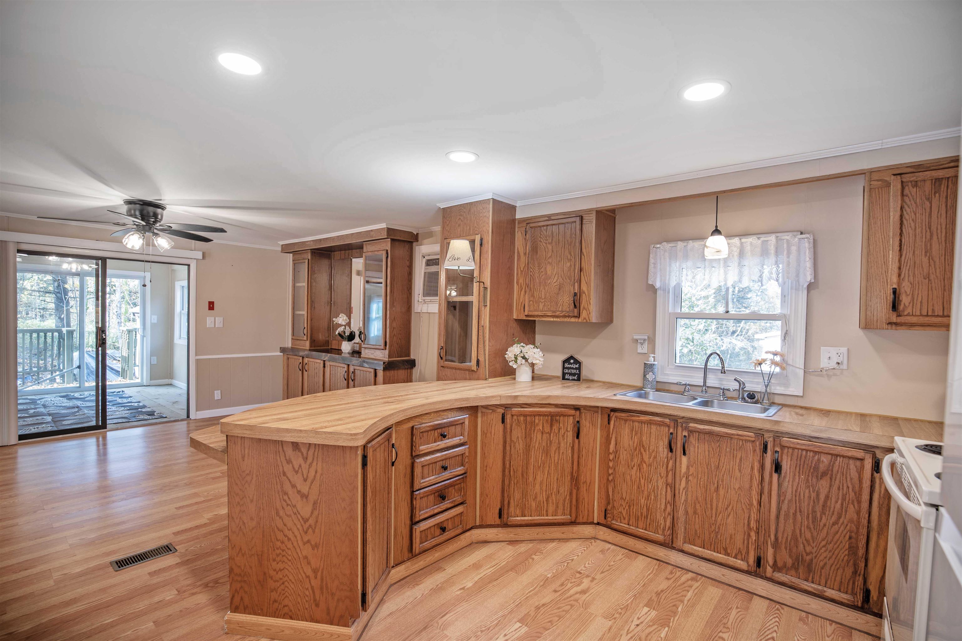 13 Rim Road Danville, NH 03819 - Photo 5 of 28 Gallery Image 5