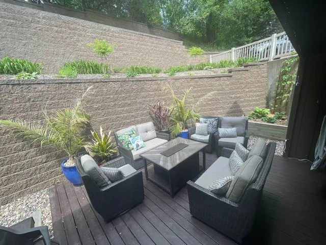 $1,850 | 907 Coulee Road, Unit 108, Hudson, WI 54016