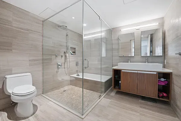 $1,550,000 | 337 East 62nd Street, Unit 2C | Lenox Hill