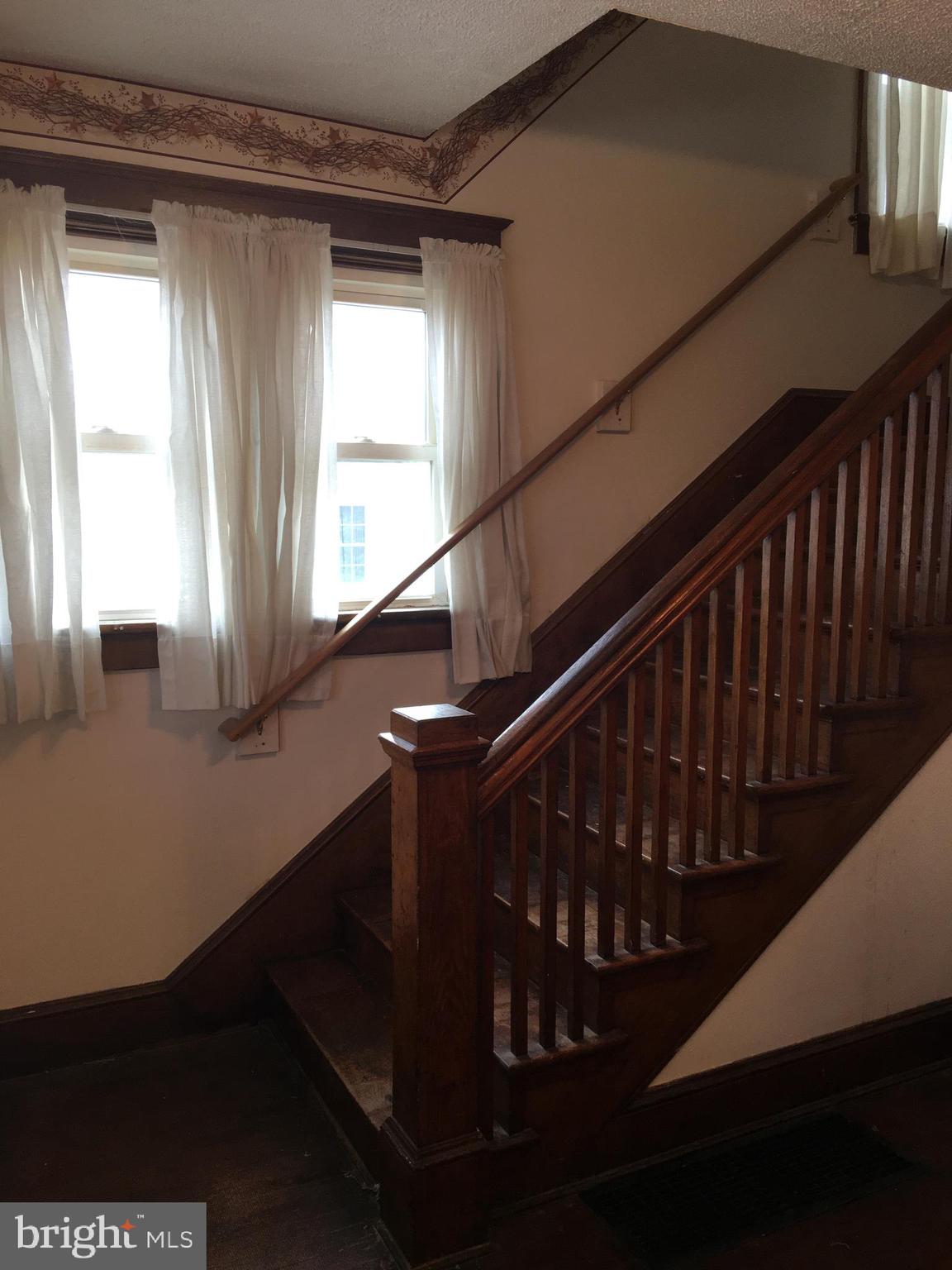 5785 Hanover Road Hanover, PA 17331 - Photo 24 of 47 Stairway