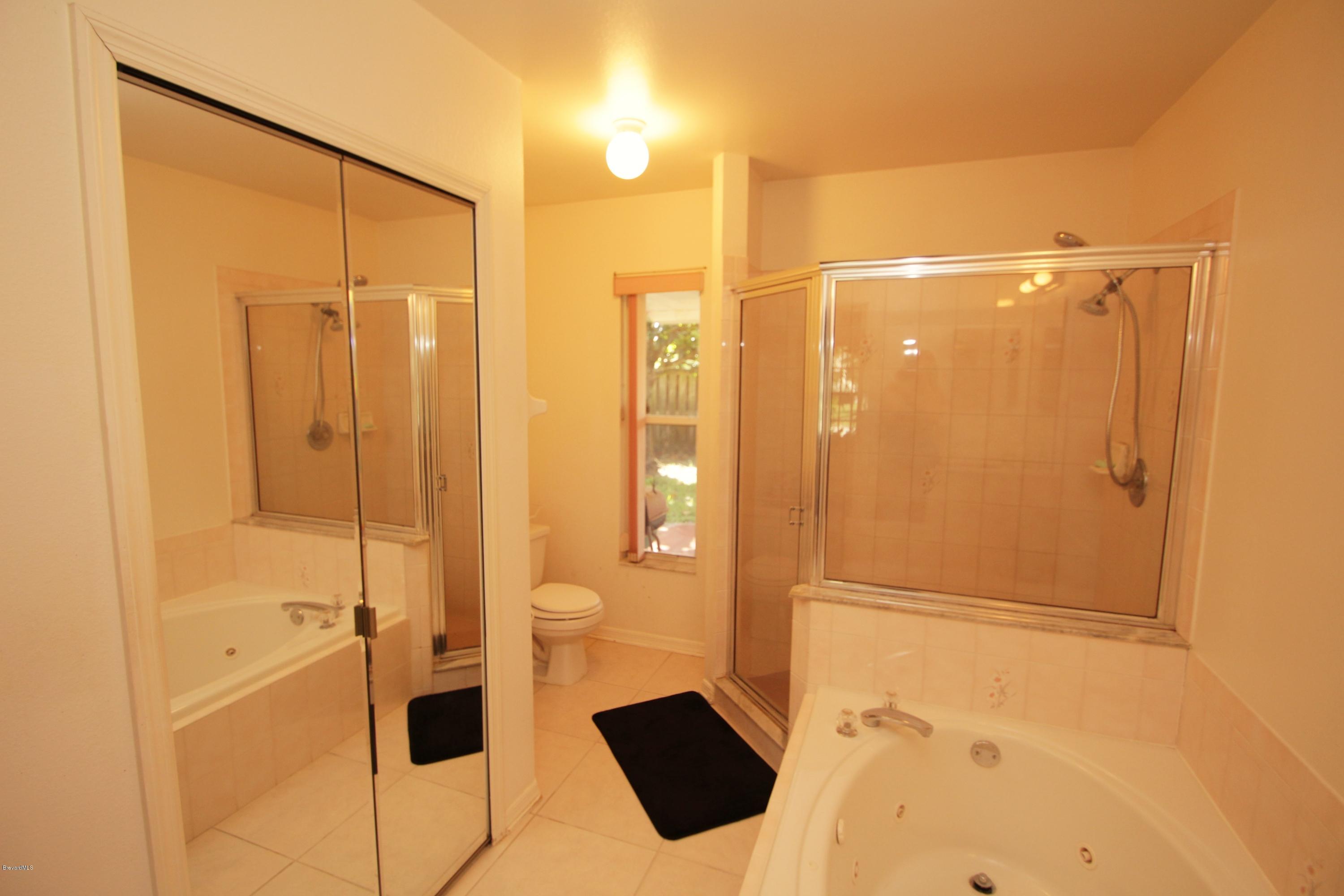 2026 Blue Ridge Avenue Melbourne, FL 32935 - Photo 15 of 24 Master Bathroom