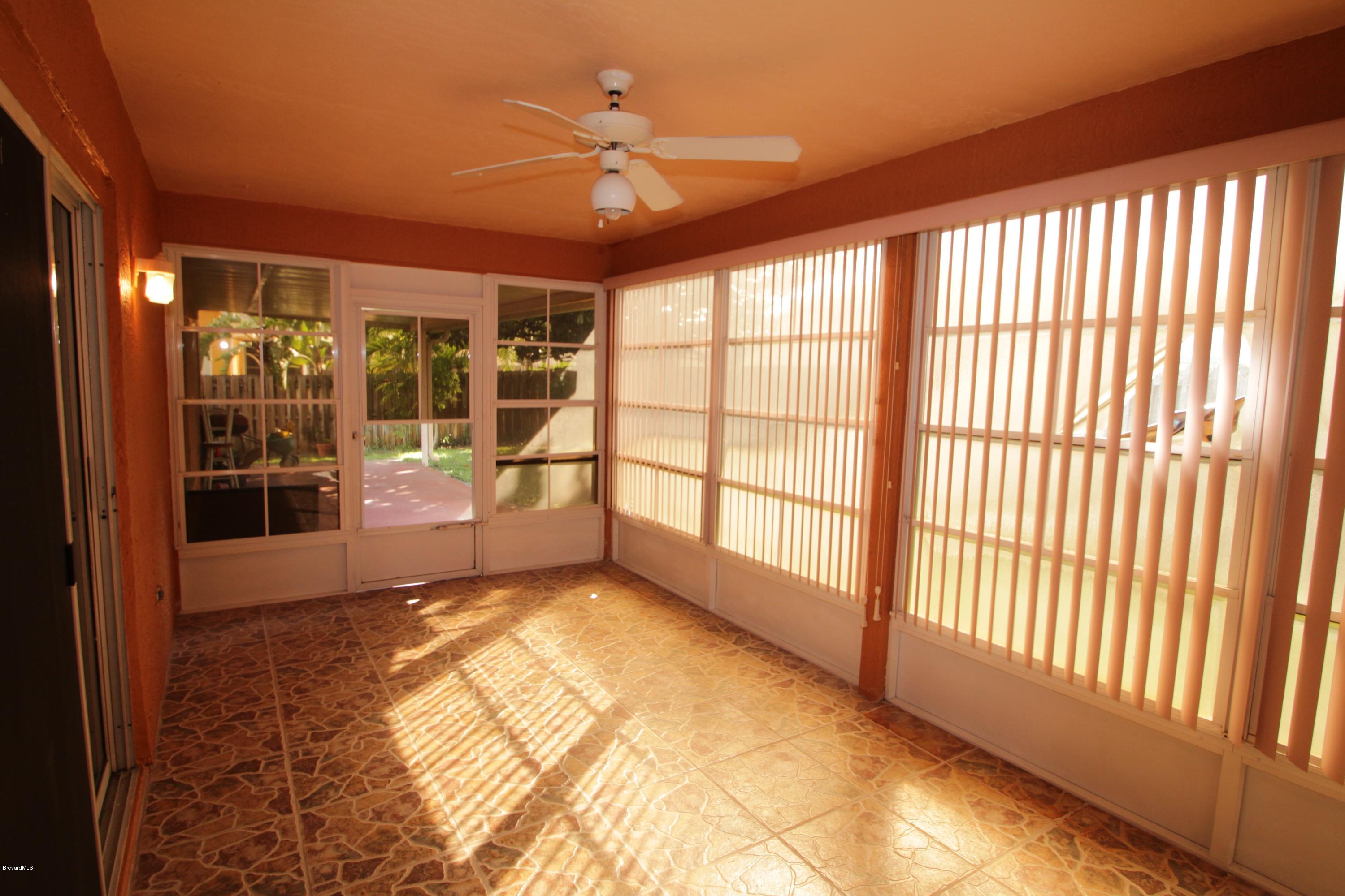 2026 Blue Ridge Avenue Melbourne, FL 32935 - Photo 20 of 24 Screened Patio