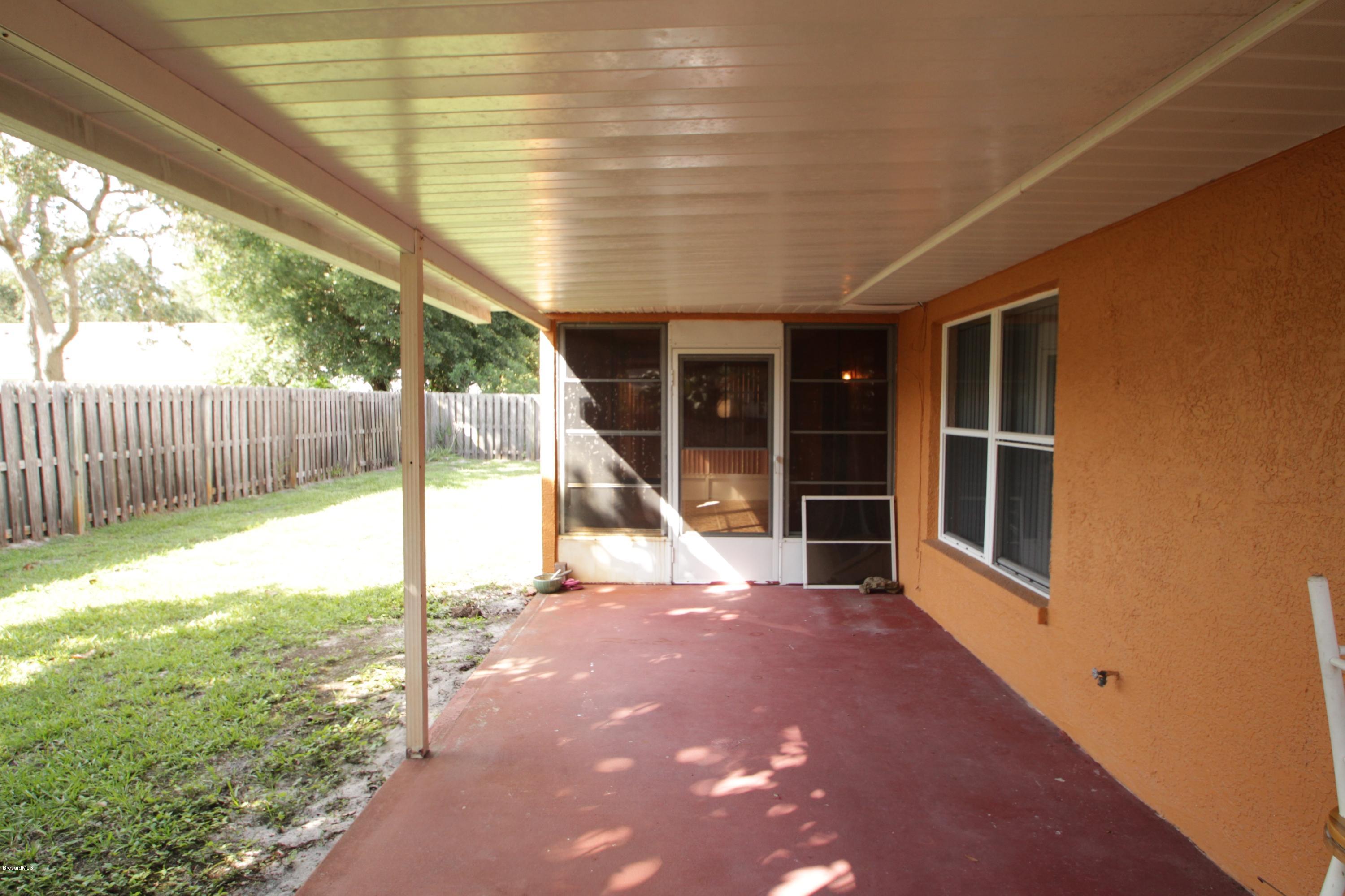 2026 Blue Ridge Avenue Melbourne, FL 32935 - Photo 22 of 24 Covered Patio