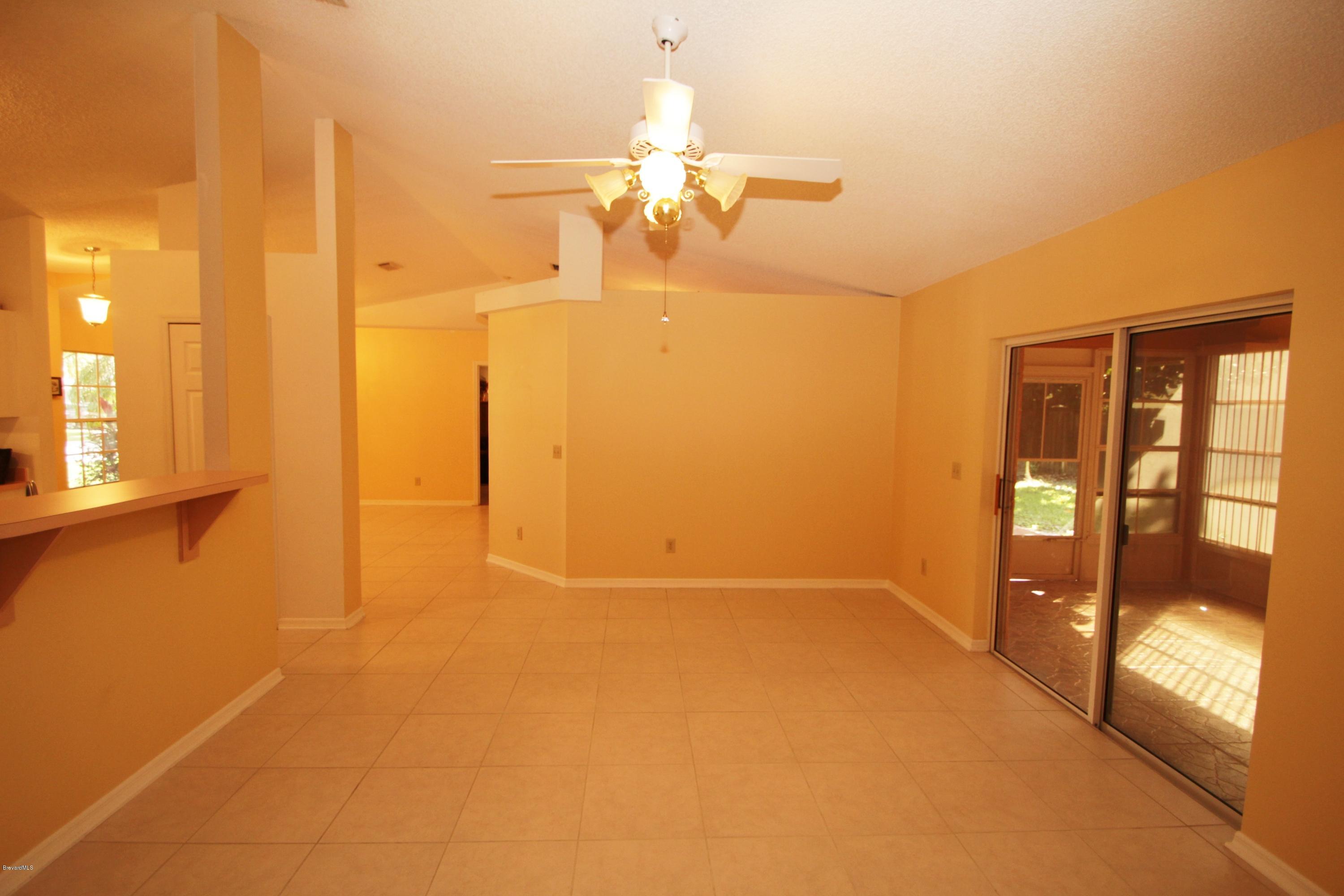 2026 Blue Ridge Avenue Melbourne, FL 32935 - Photo 6 of 24 Family Room