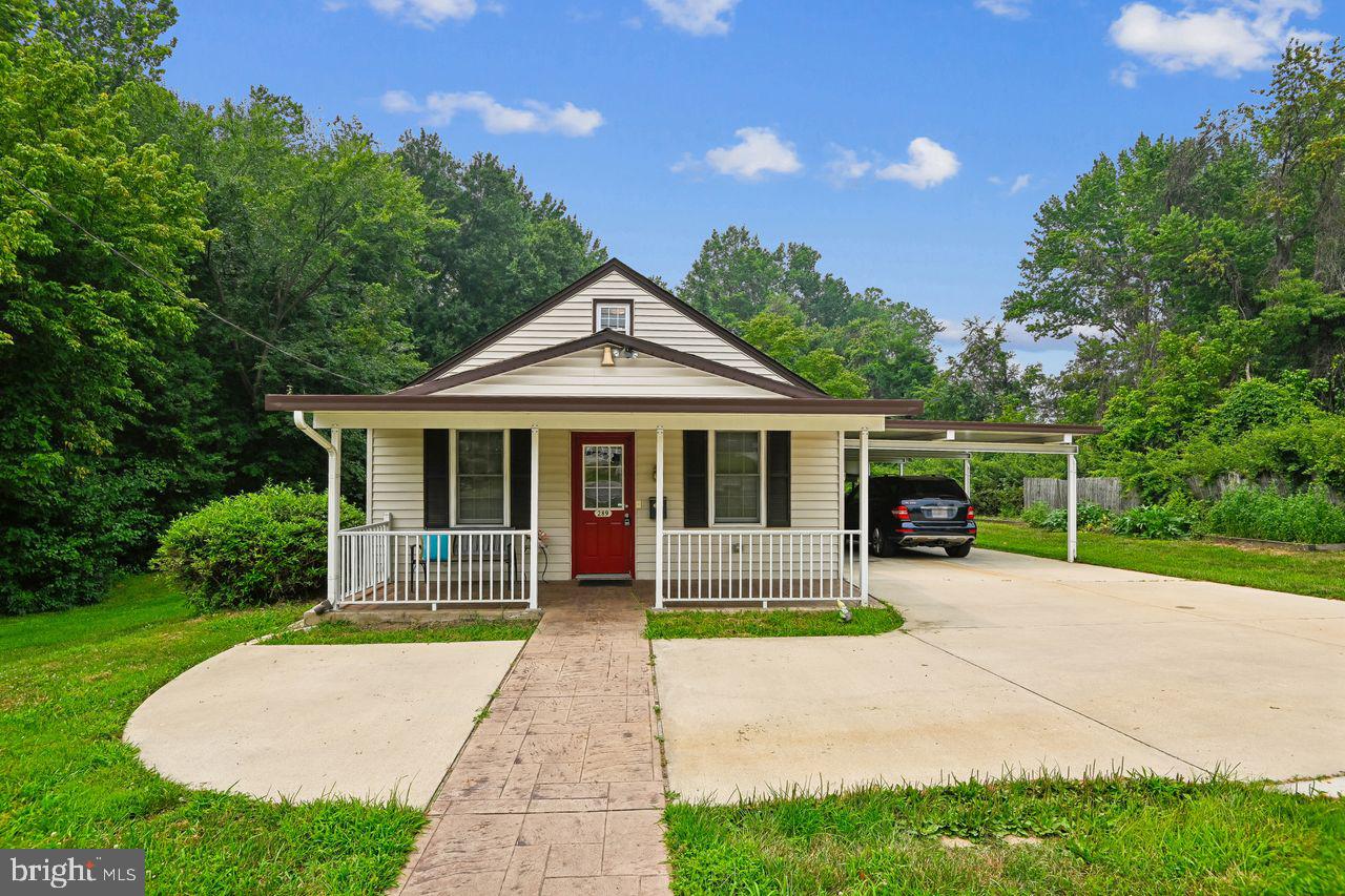 289 Brock Bridge Road Laurel, MD 20724 - Photo 1 of 36 Front of House with Nice Porch