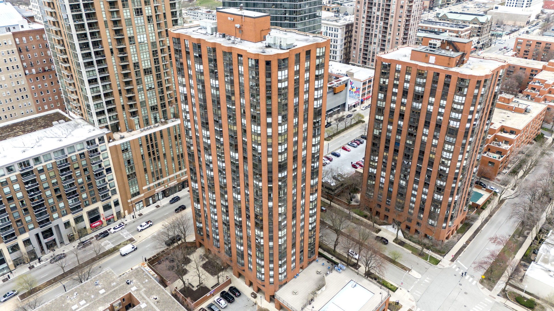 899 South Plymouth Ct Unit 1904  