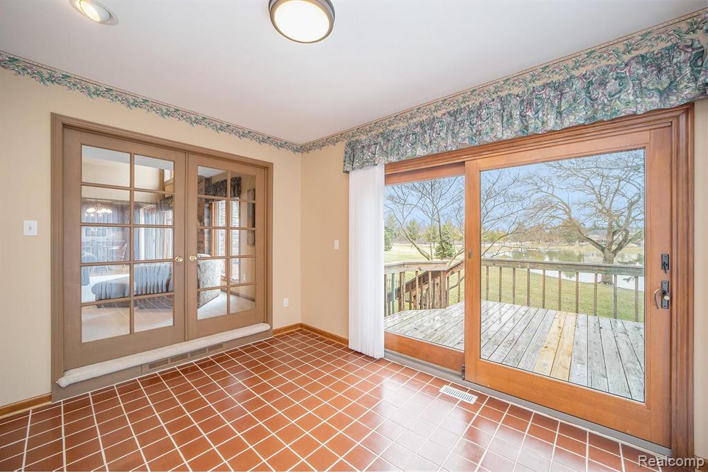 3659 Worthington Court Rochester Hills, MI 48309 - Photo 21 of 42