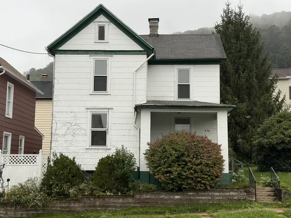 $1,100 | 636 Russell Avenue, Johnstown, PA 15902
