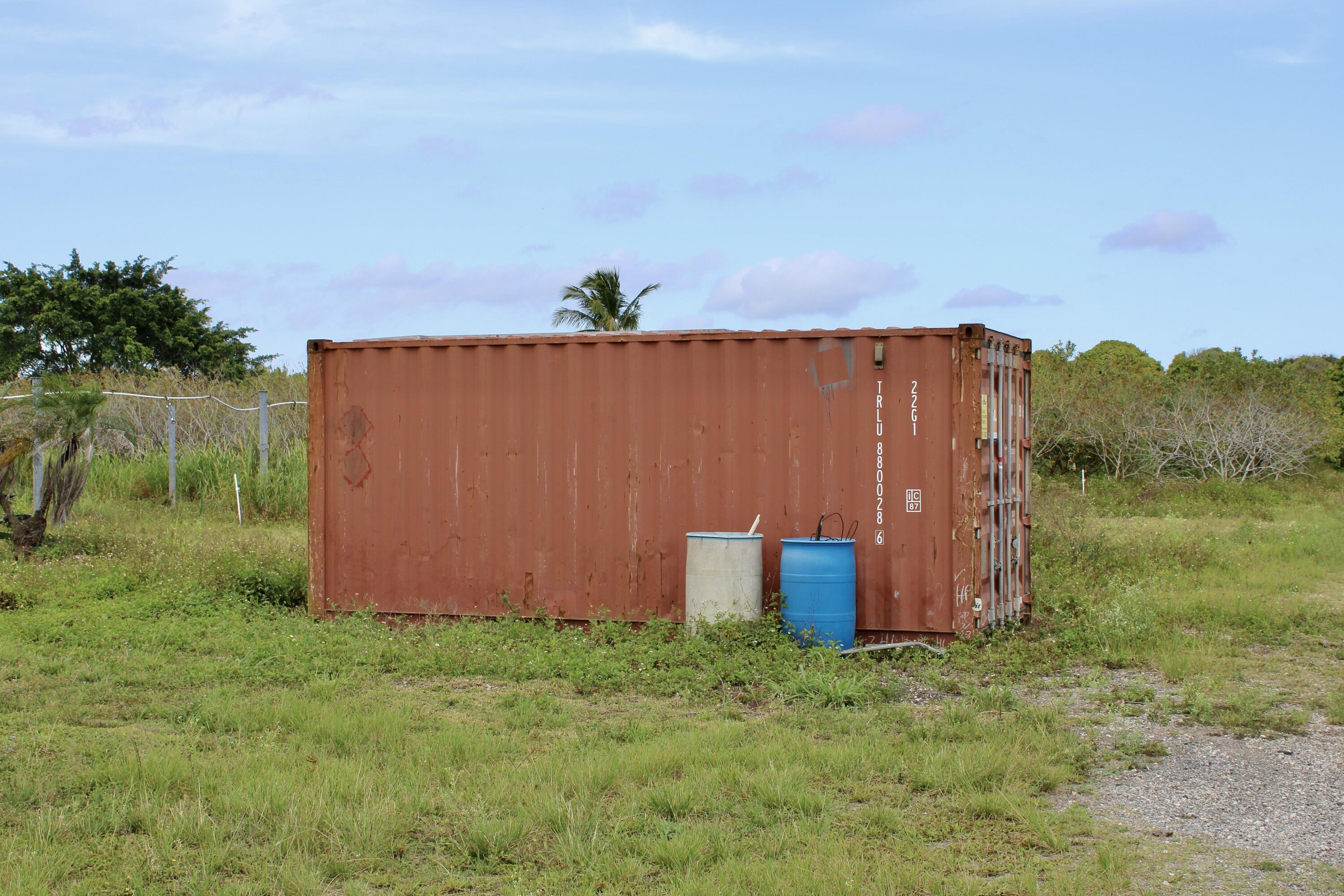 180 Southwest 187th Avenue Miami, FL 33187 - Photo 17 of 27 a view of a backyard