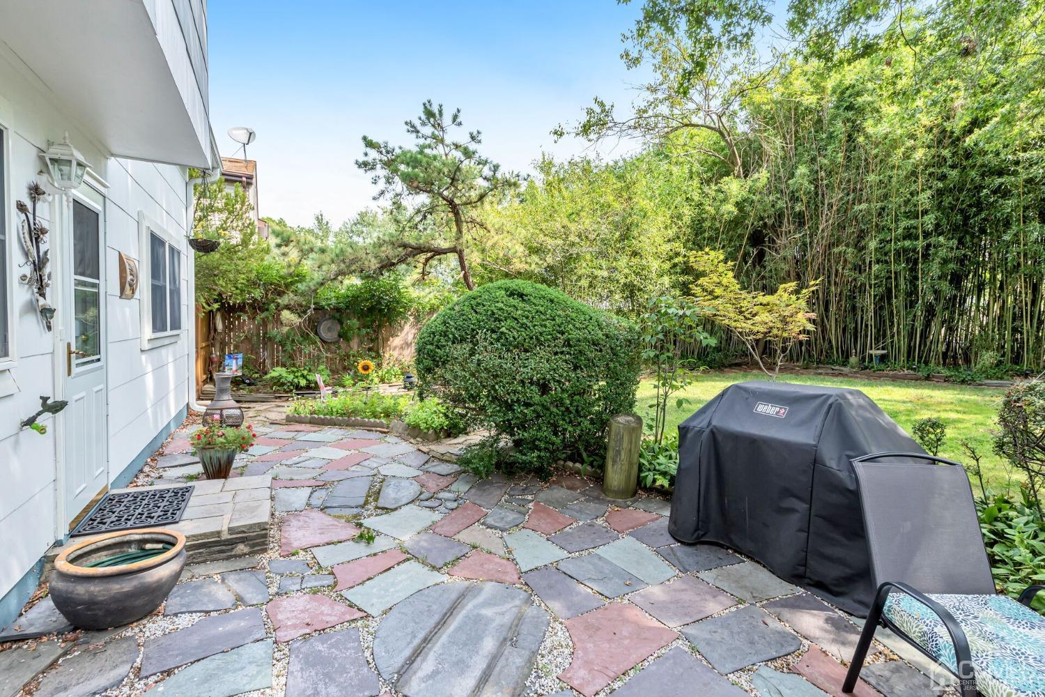 29 Hunt Road Somerset, NJ 08873 - Photo 33 of 41 a view of a back yard of the house
