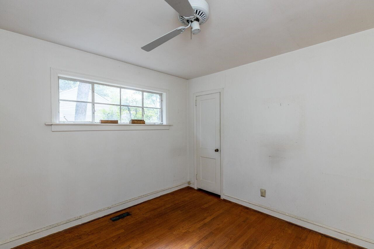 4104 Reavis Road Raleigh, NC 27606 - Photo 16 of 29 Photo 16
