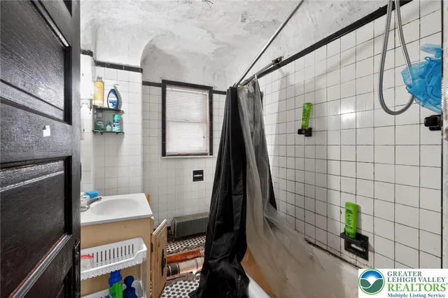 $119,900 | 115 Hull Avenue, Olyphant, PA 18447