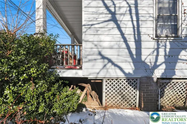 $119,900 | 115 Hull Avenue, Olyphant, PA 18447