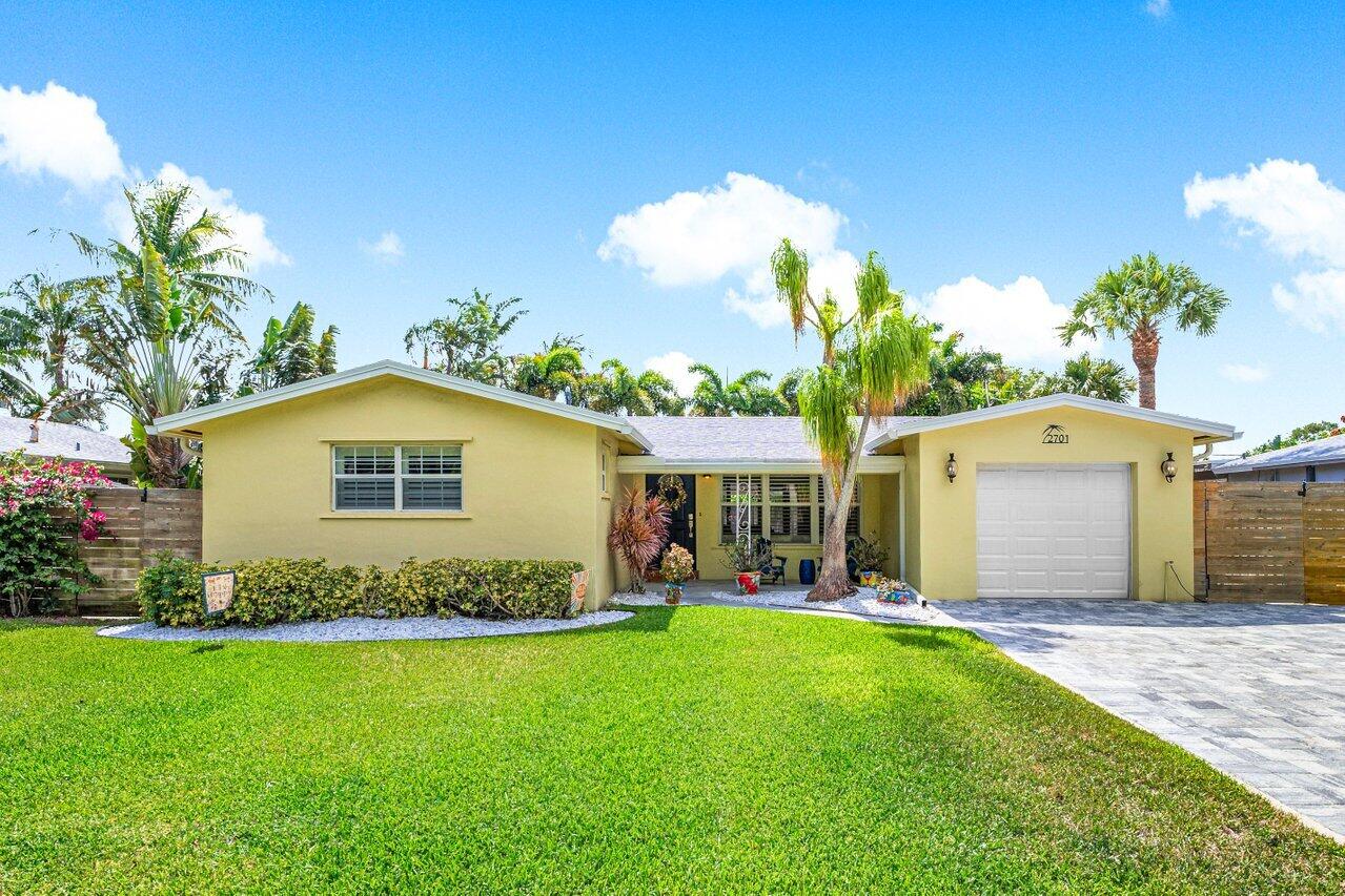 2701 Southwest 4th Street Boynton Beach, FL 33435 - Photo 1 of 38 001-2701Southwest4thStreet-BoyntonBeach-
