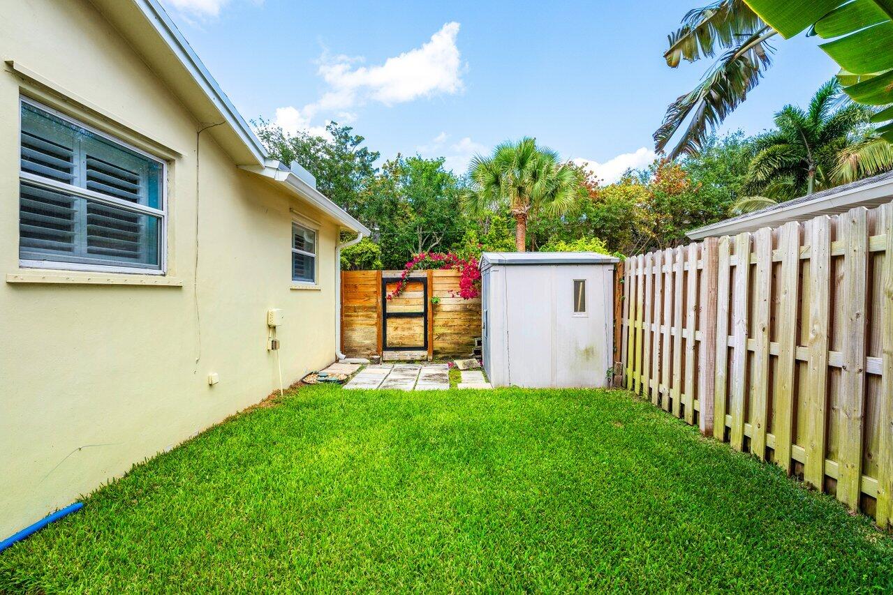 2701 Southwest 4th Street Boynton Beach, FL 33435 - Photo 27 of 38 027-2701Southwest4thStreet-BoyntonBeach-