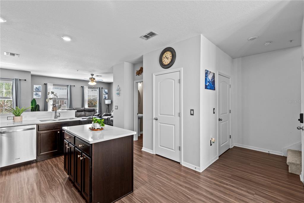 5524 Yellowfin Court New Port Richey, FL 34652 - Photo 9 of 46