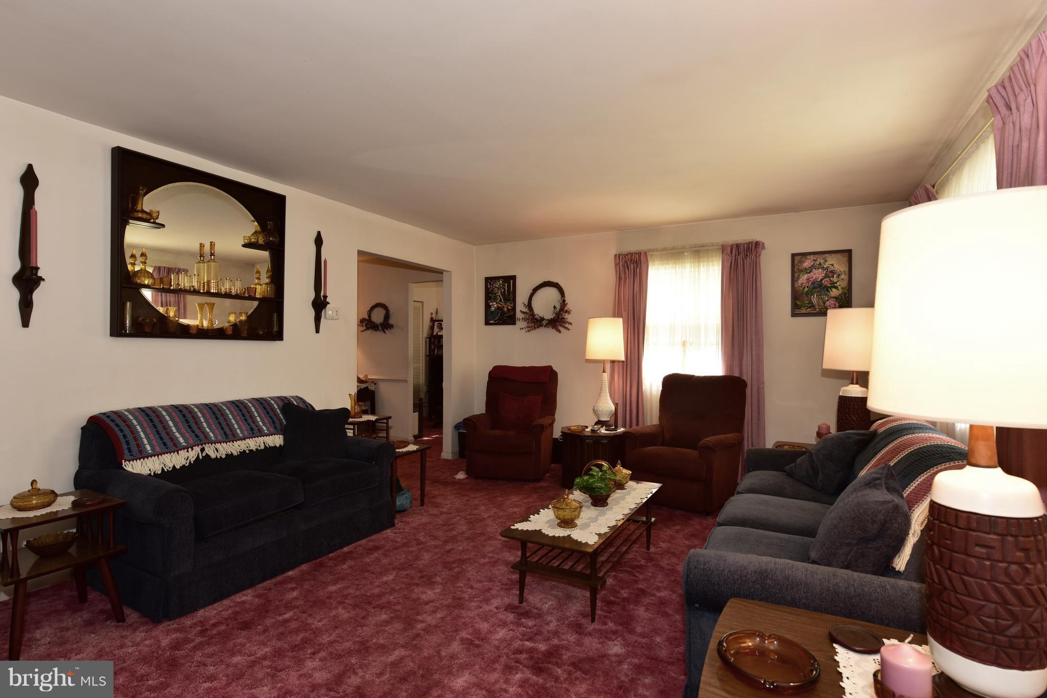 3722 Holly Grove Road Baltimore, MD 21220 - Photo 16 of 24 Living Room