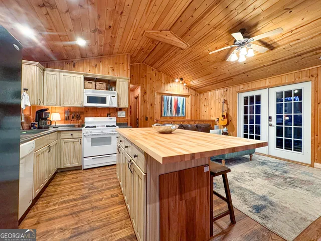 $468,000 | 185 Pope Dickson Lane, Clarkesville, GA 30523