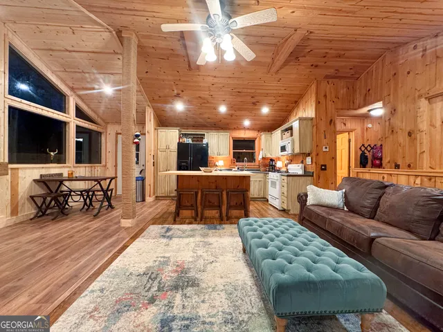 $468,000 | 185 Pope Dickson Lane, Clarkesville, GA 30523