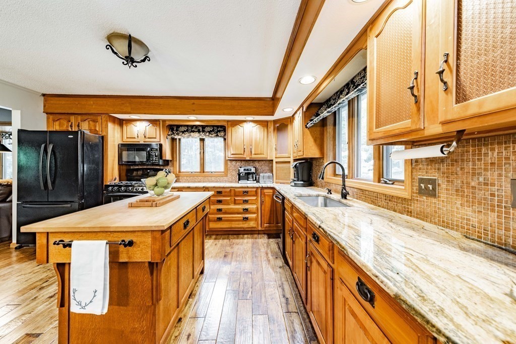 260 Blandford Road Russell, MA 01071 - Photo 14 of 38 Gallery Image 14