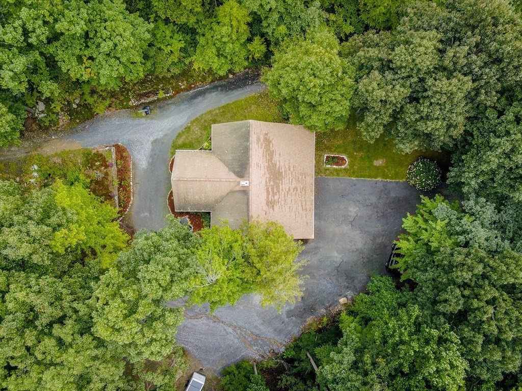 260 Blandford Road Russell, MA 01071 - Photo 6 of 38 Gallery Image 6