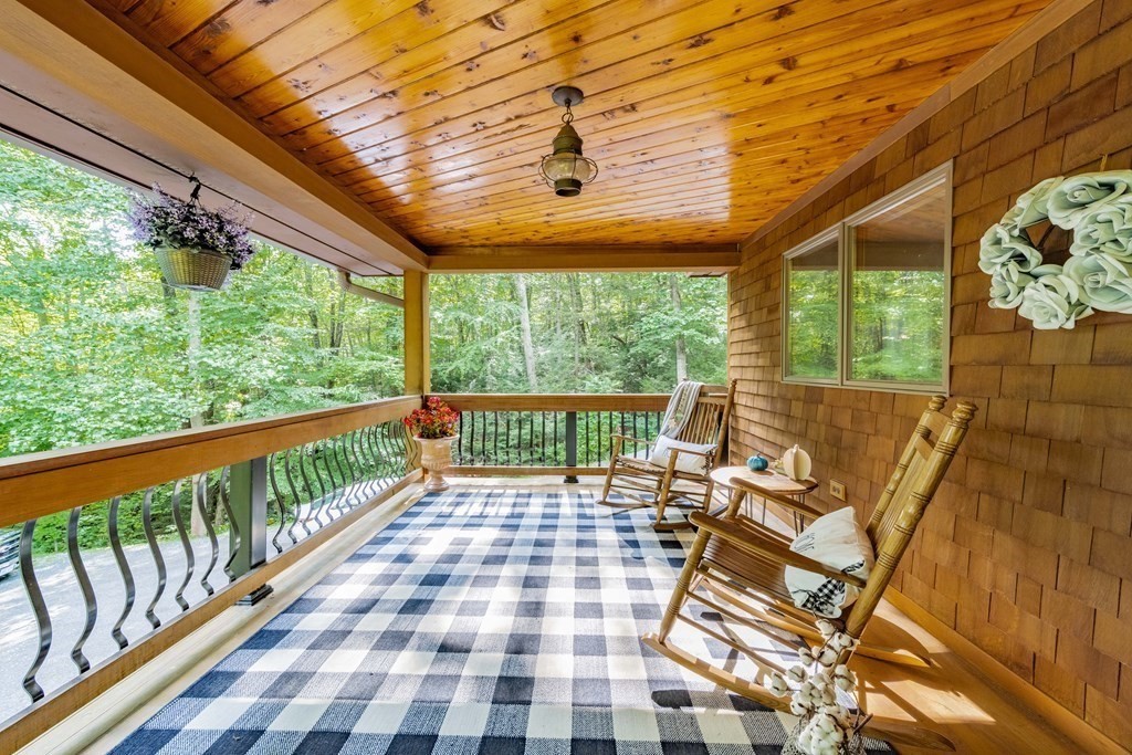 260 Blandford Road Russell, MA 01071 - Photo 7 of 38 Gallery Image 7