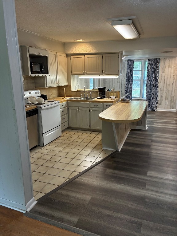 810 Pecan Street Teague, TX 75860 - Photo 7 of 12