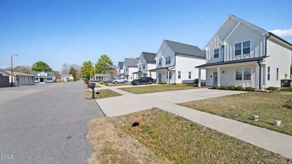 $290,000 | 1637 Berry Avenue, Henderson, NC 27536