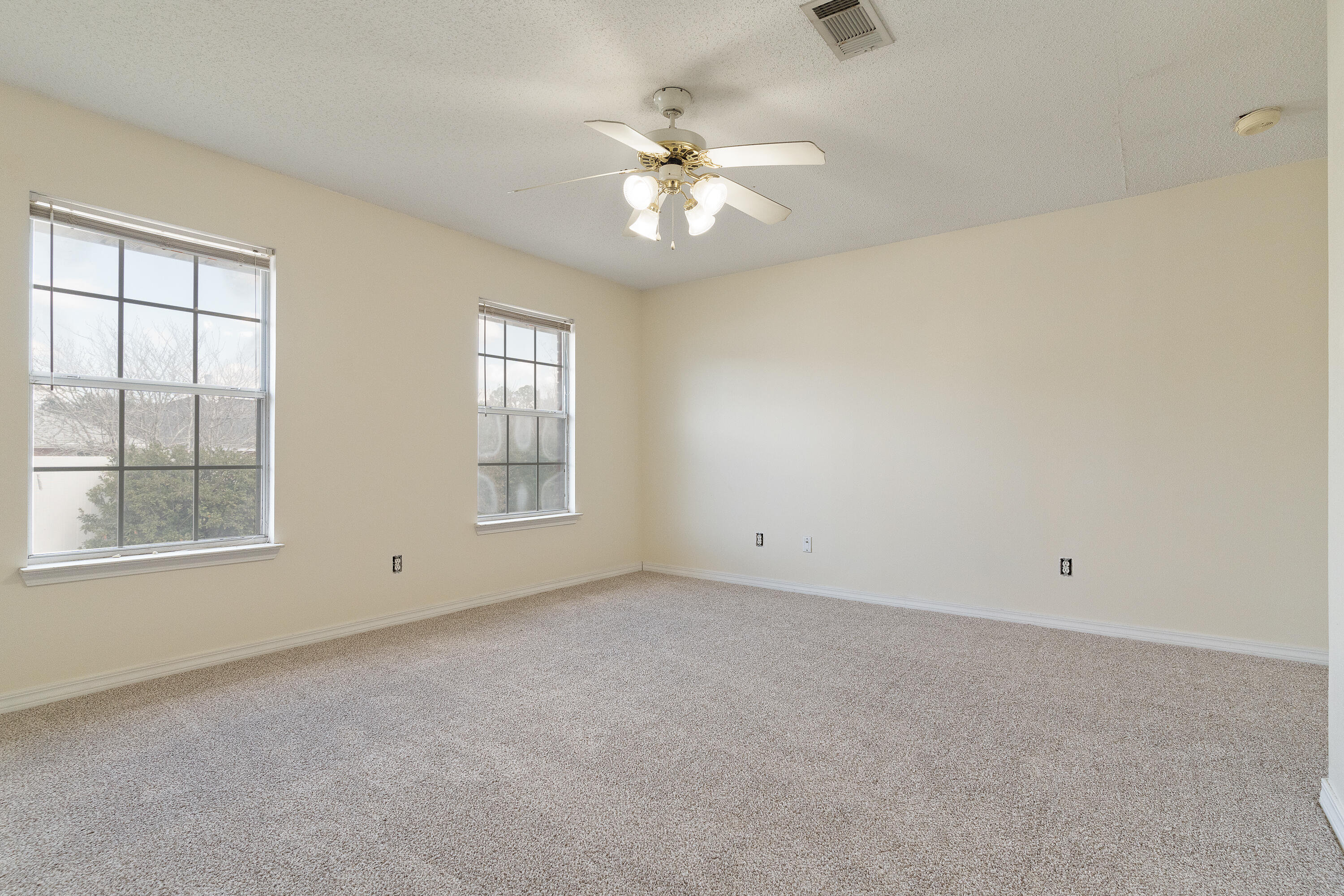 2837 Tamiami Trail Crestview, FL 32539 - Photo 18 of 33 a view of an empty room with a window