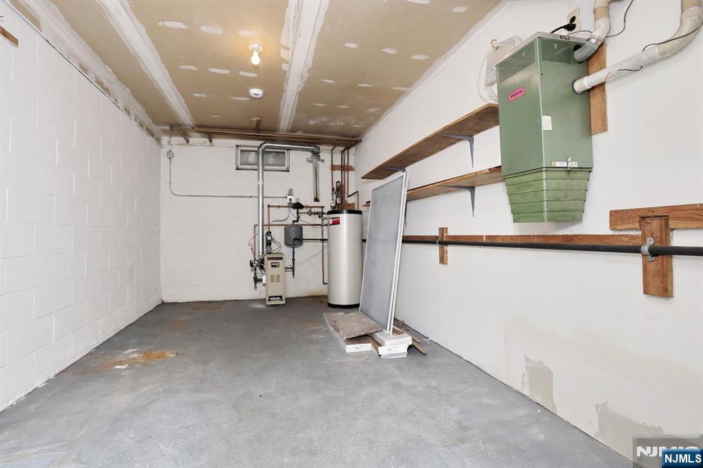 117B South Maple Avenue, Unit B Park Ridge, NJ 07656 - Photo 35 of 37 Gallery Image 35