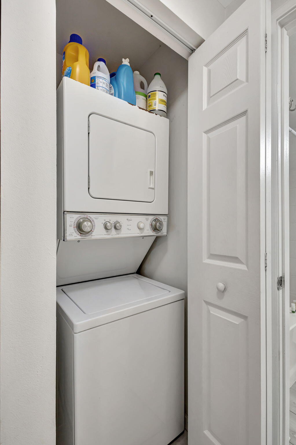 630 South Sapodilla Avenue, Unit 223 West Palm Beach, FL 33401 - Photo 24 of 43 a utility room with dryer and washer