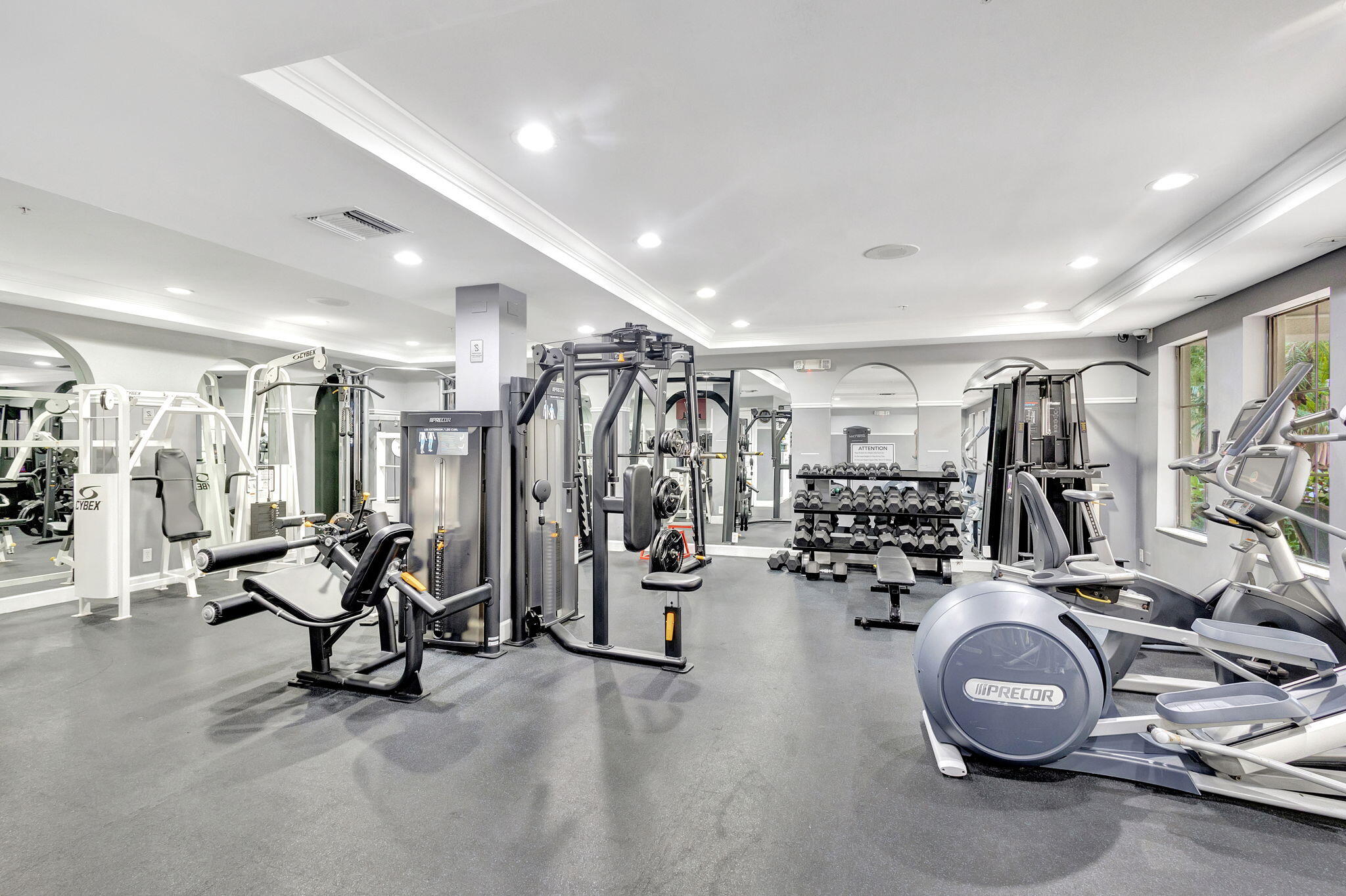 630 South Sapodilla Avenue, Unit 223 West Palm Beach, FL 33401 - Photo 29 of 43 a view of a room with gym equipment