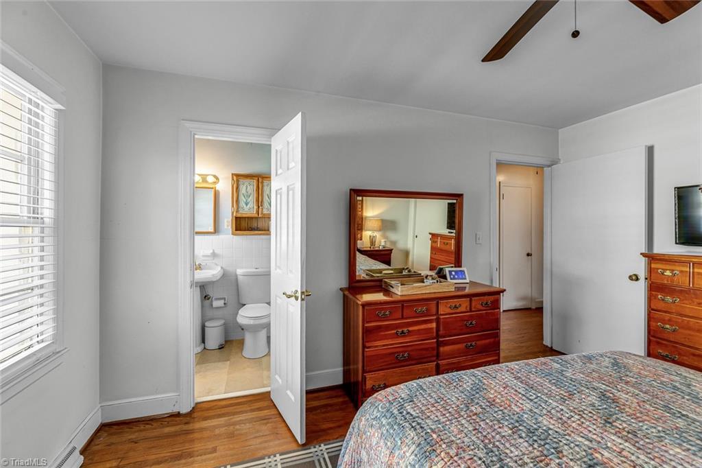 1506 Pinehurst Drive High Point, NC 27262 - Photo 18 of 24