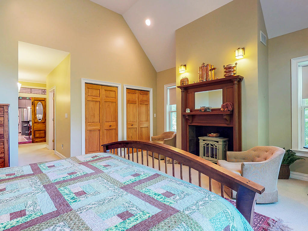 341 Clay Hill Road Cape Neddick, ME 03902 - Photo 20 of 38 24. 065-341ClayHill-MasterBR-f_MLS