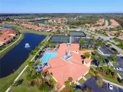 $295,000 | 6425 Oxford Circle, Unit 104D, Vero Beach, FL 32966