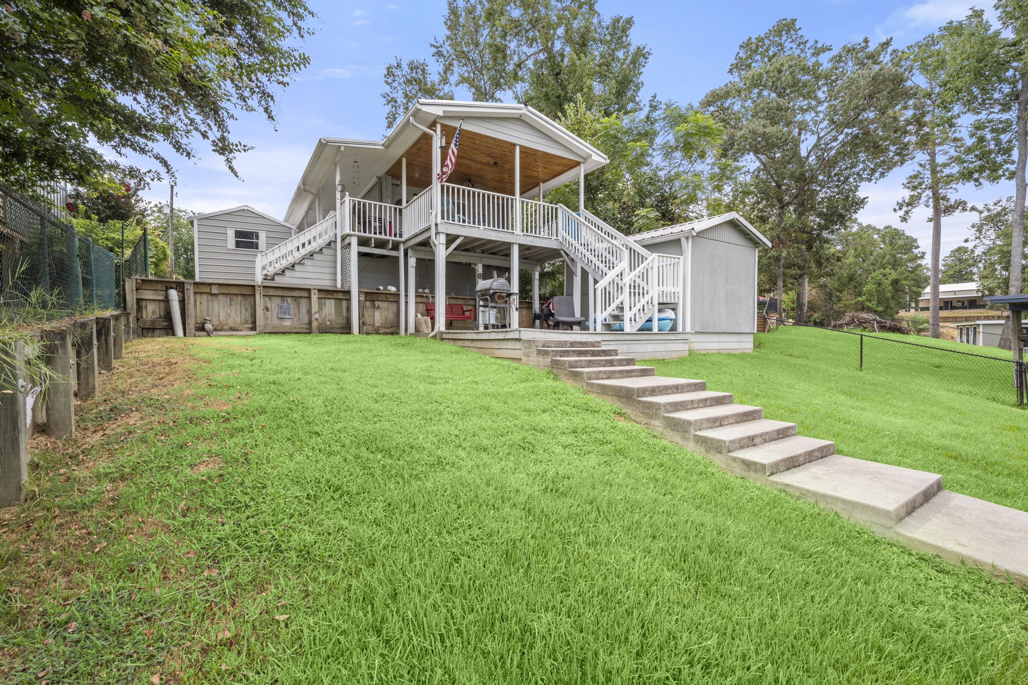 69 Key Largo Loop Point Blank, TX 77364 - Photo 2 of 31 Rear View
