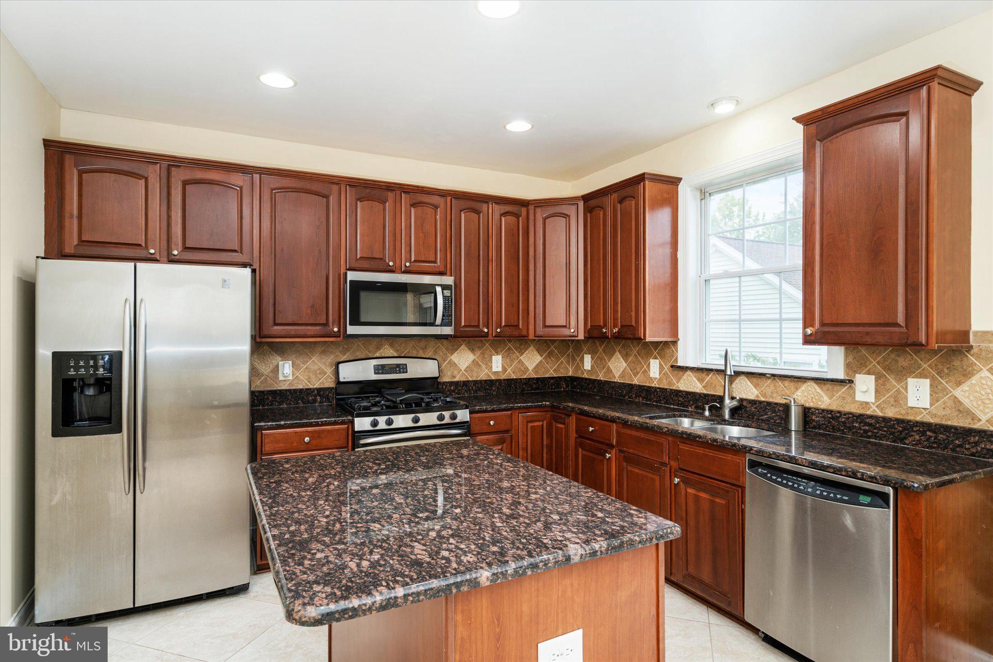 503 Reed Lane Robbinsville, NJ 08691 - Photo 13 of 43 Gallery Image 13