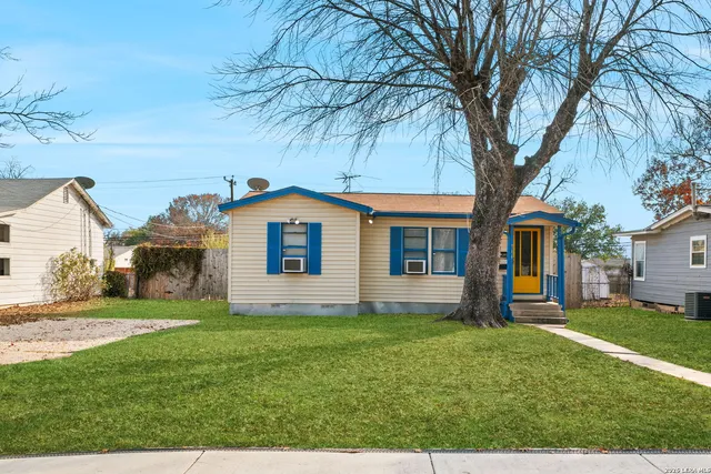 $1,300 | 716 Shadwell Drive, San Antonio, TX 78228
