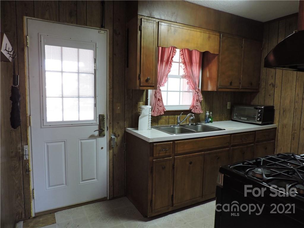 1645 Dulatown Road Lenoir, NC 28645 - Photo 18 of 42 Gallery Image 18